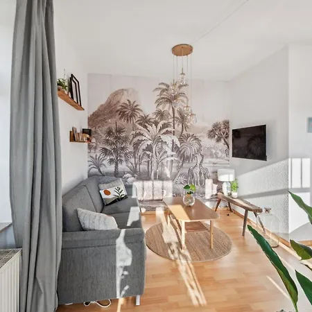 Appartement Sonniges Privatparkplatz Suedterrasse