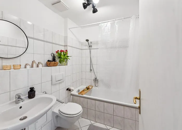 Sonniges Privatparkplatz Südterrasse *